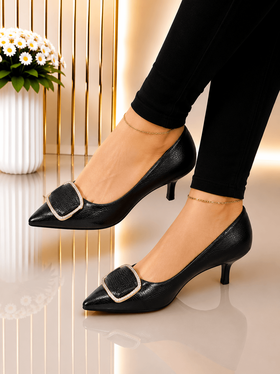 Elegant Women's Pointed Toe Kitten Heel Pumps