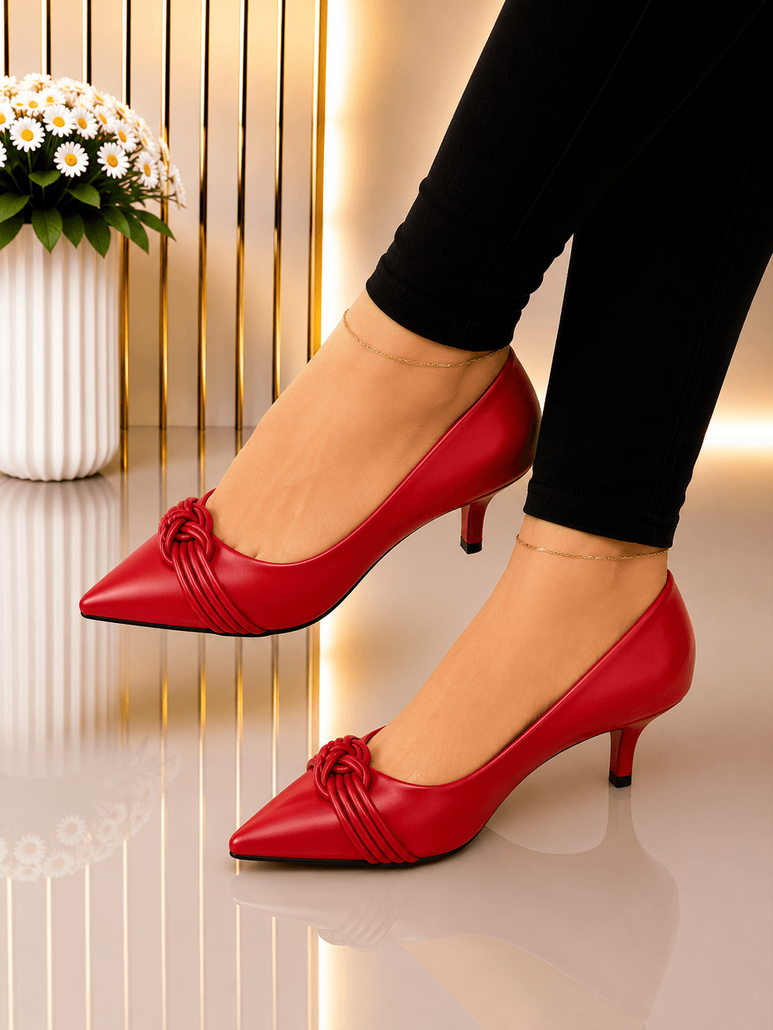 Ladies Fashion Kitten Heel Shoes