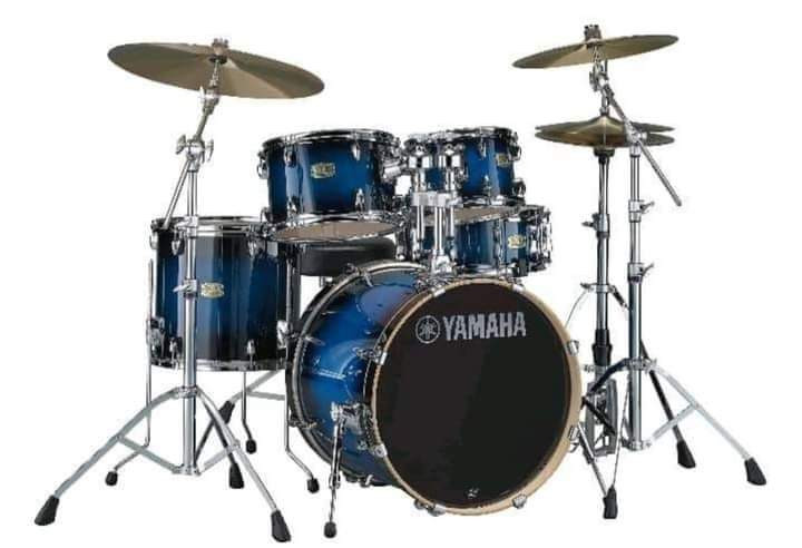 Yamaha Drum Set